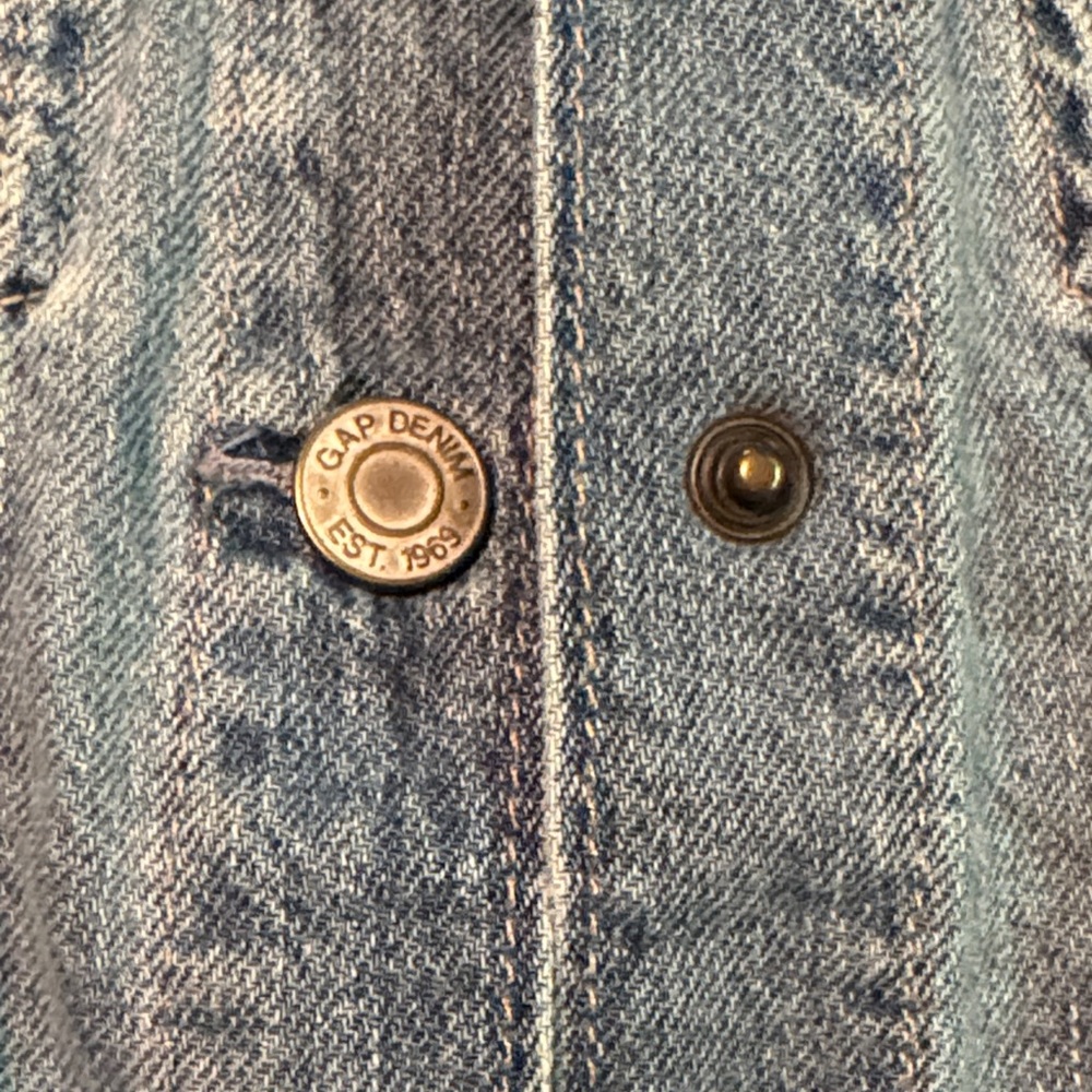 GAP Kids Classic Blue Jean Jacket - Picture 4 of 10